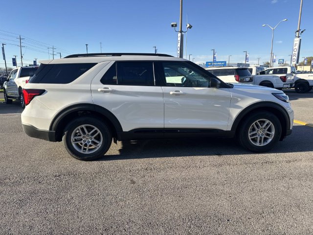 New 2026 Ford Explorer Active w/ Active Comfort Package RWD image 4