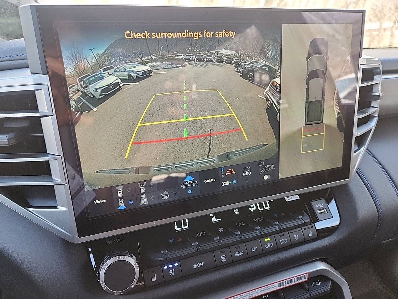 New 2025 Toyota Tundra Platinum image 17