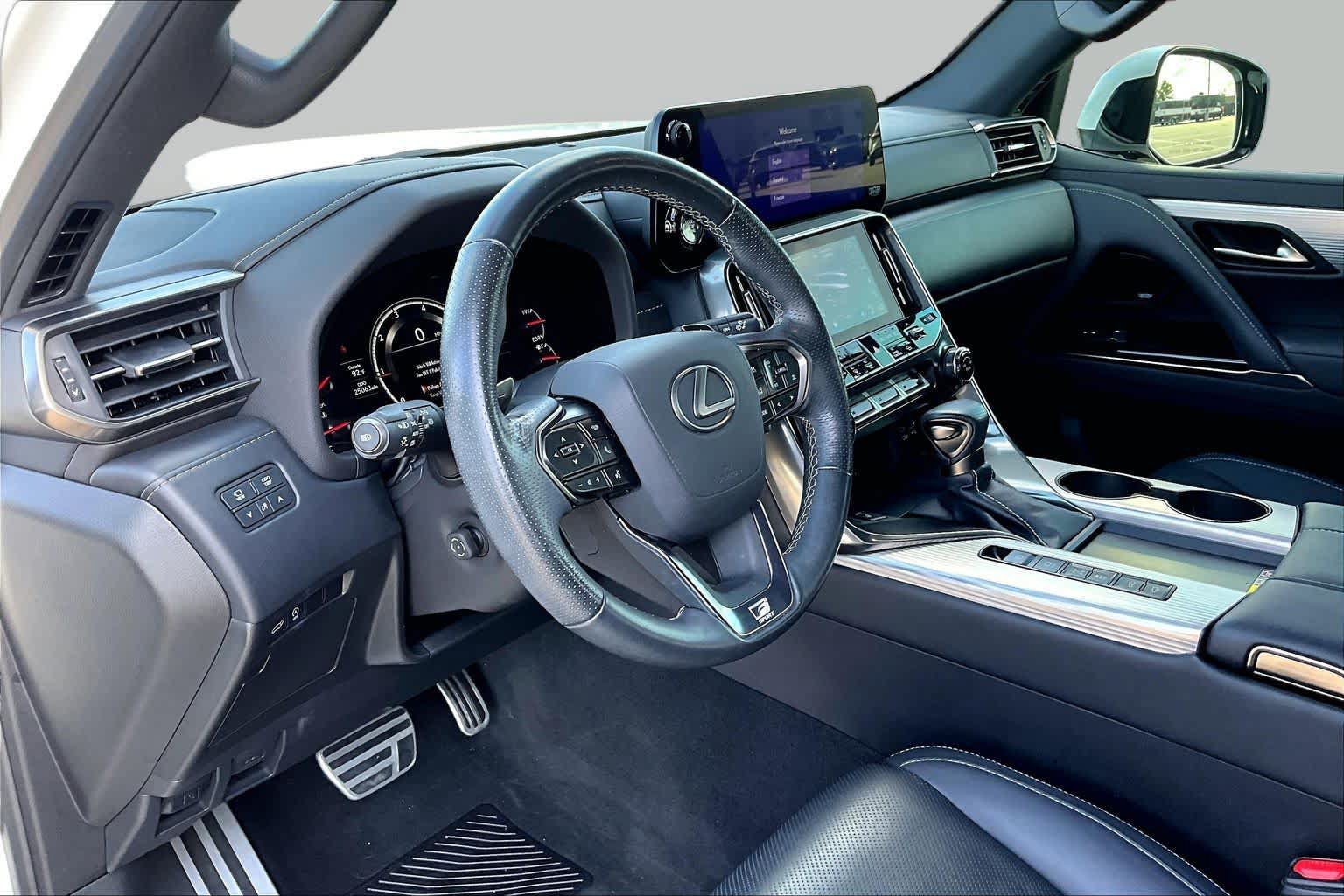 Used 2024 Lexus LX 600 F Sport AWD/4WD image 18