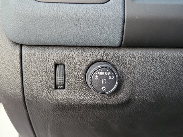 Used 2021 Chevrolet Colorado Z71 RWD image 15