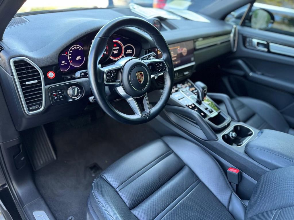 Used 2023 Porsche Cayenne Platinum Edition AWD/4WD image 13
