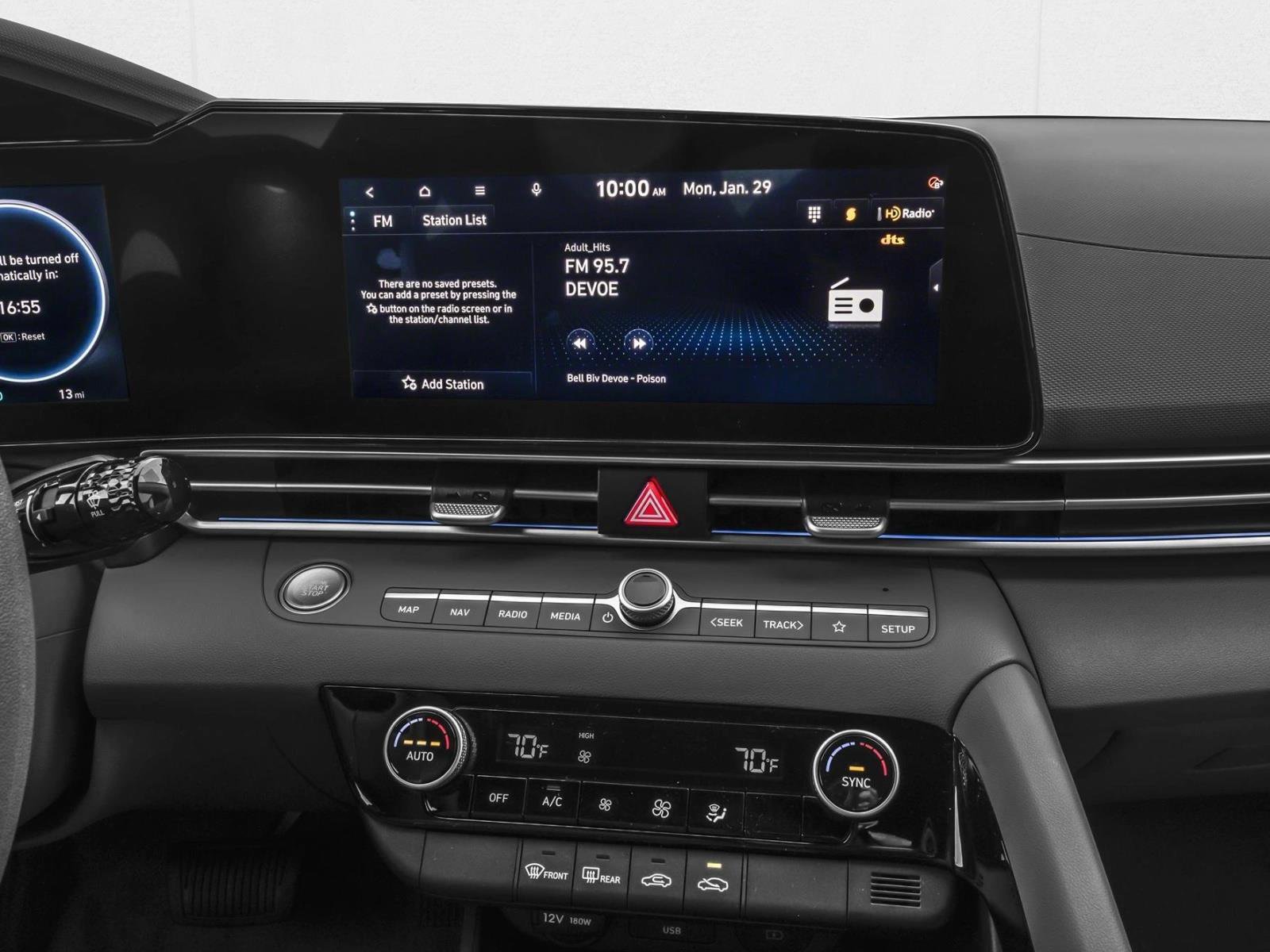 New 2026 Hyundai Elantra Hybrid FWD image 7