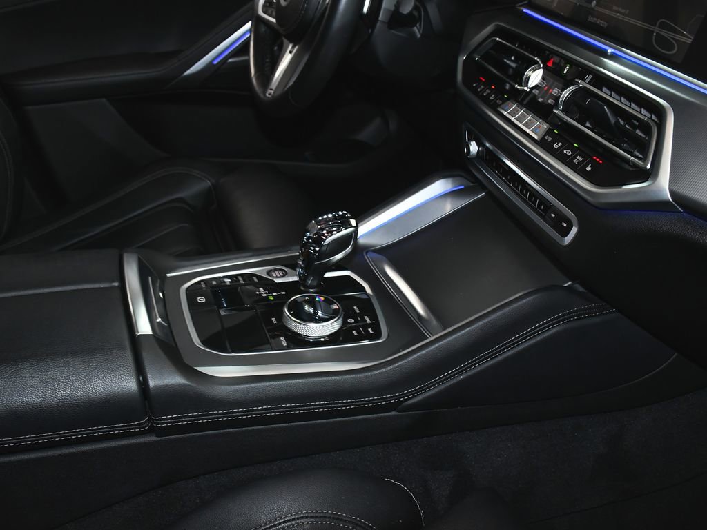 Used 2022 BMW X6 xDrive40i w/ Executive Package image 67