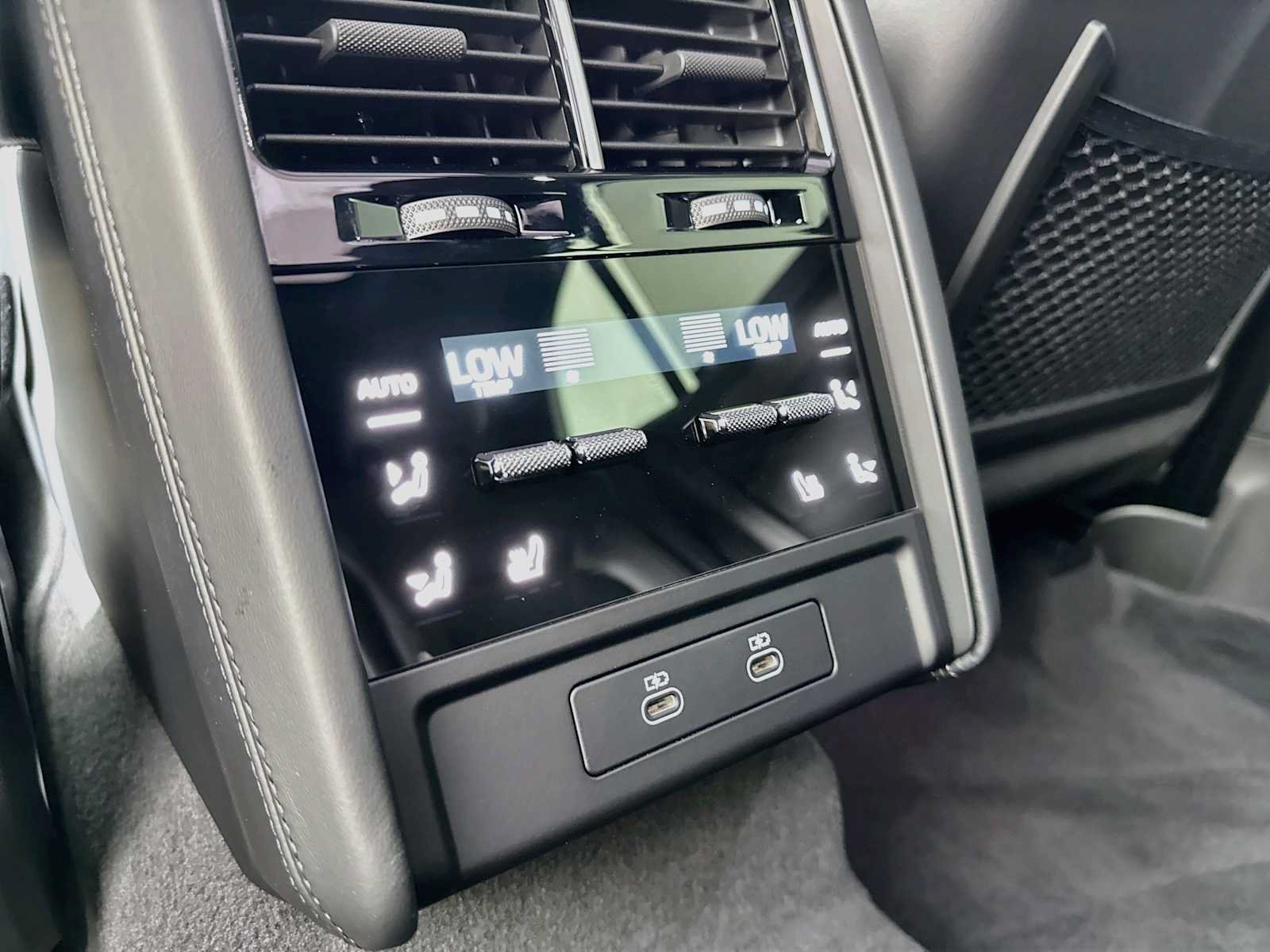 New 2026 Porsche Cayenne Turbo Electric AWD/4WD image 26
