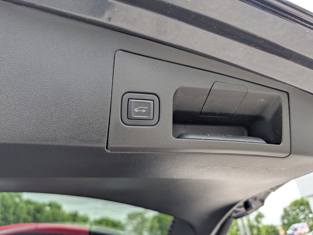 Used 2022 Cadillac XT5 Premium Luxury image 30