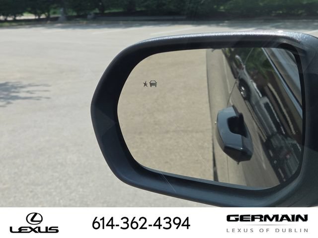 Used 2024 Chevrolet Traverse LT w/ Midnight/Sport Edition AWD/4WD image 19