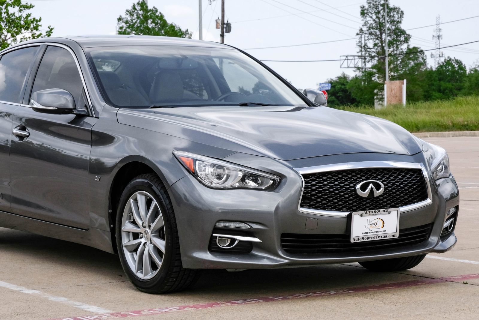 Used 2015 INFINITI Q50 Premium w/ Navigation Package AWD/4WD image 7