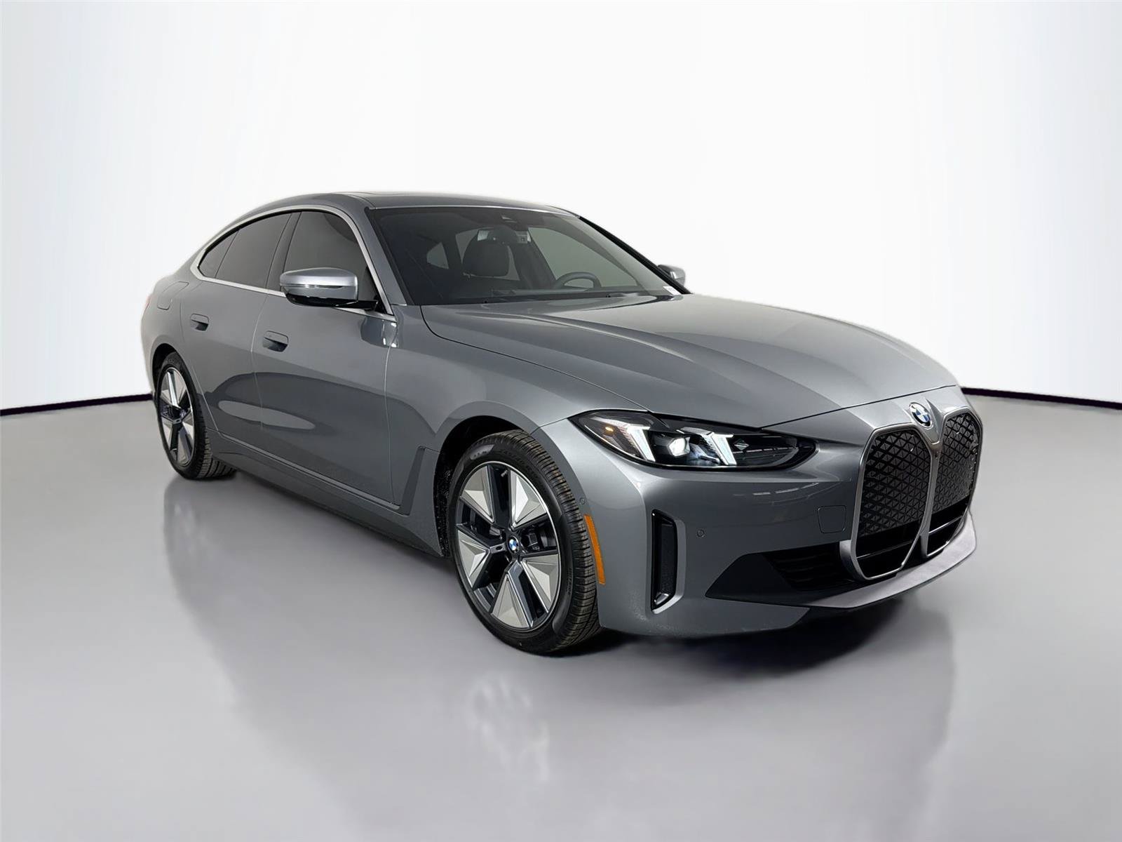 New 2026 BMW i4 eDrive40 w/ Premium Package RWD image 5
