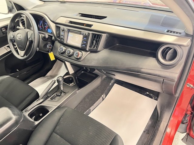 Used 2016 Toyota RAV4 LE image 12