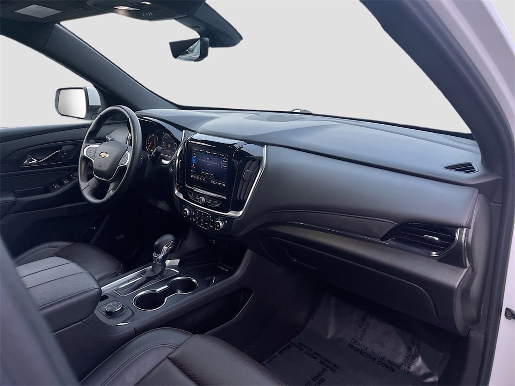 Used 2023 Chevrolet Traverse High Country image 32