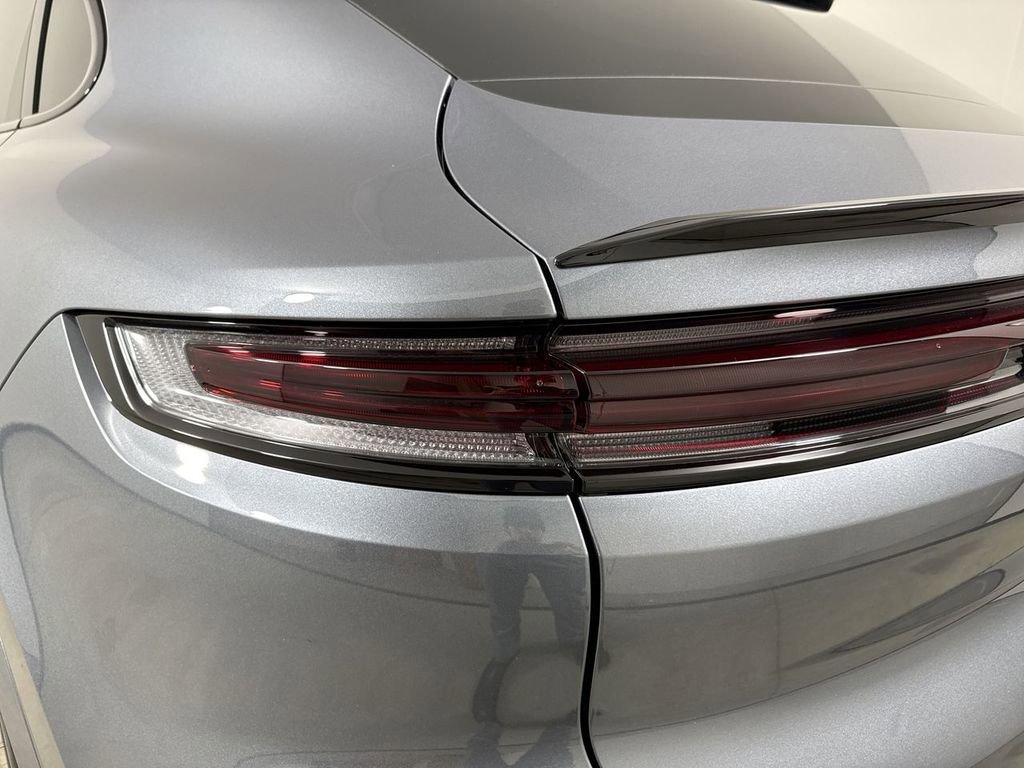 New 2026 Porsche Cayenne image 18