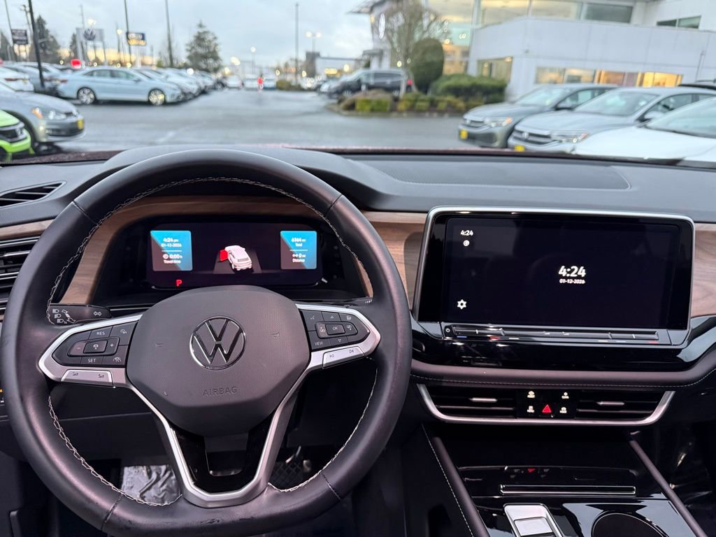 Used 2024 Volkswagen Atlas SE image 13
