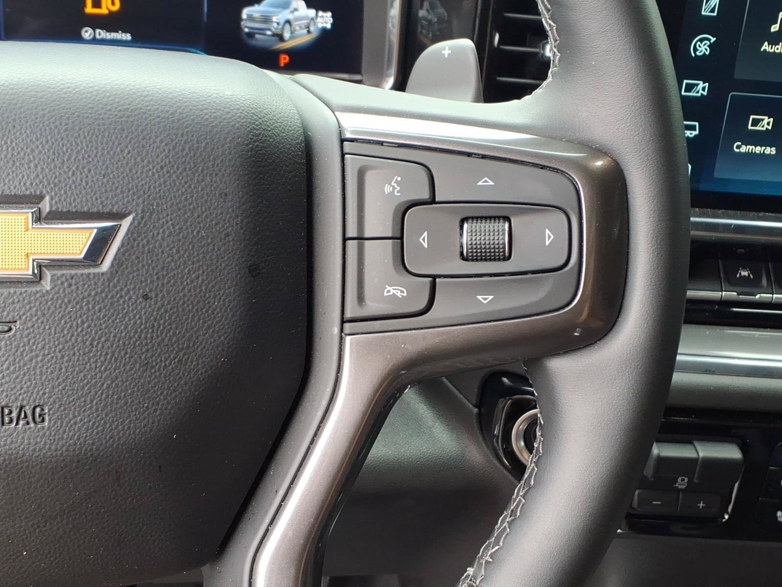 Used 2024 Chevrolet Silverado 1500 High Country w/ High Country Premium Package AWD/4WD image 18