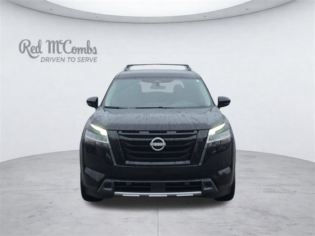 Used 2023 Nissan Pathfinder SL w/ Black Appearance Package FWD image 10