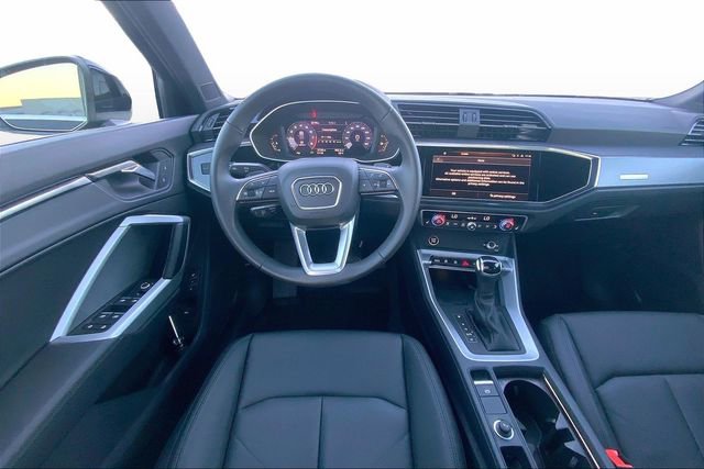 Certified 2025 Audi Q3 2.0T Premium w/ Convenience Package image 5
