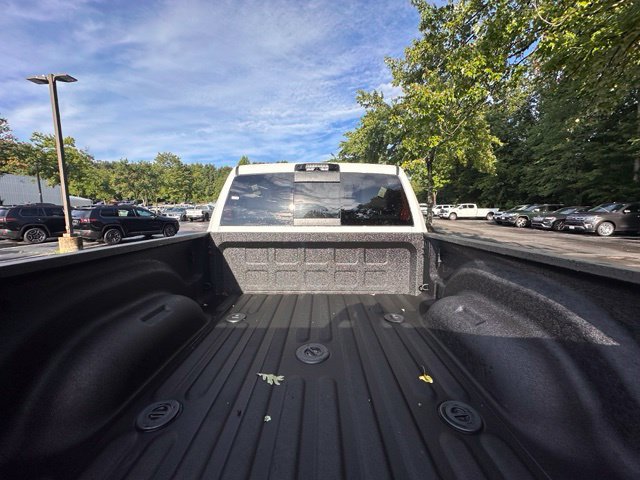 New 2026 RAM 2500 Laramie AWD/4WD image 12