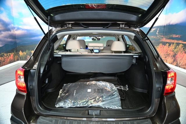 Used 2019 Subaru Outback 2.5i Premium image 41