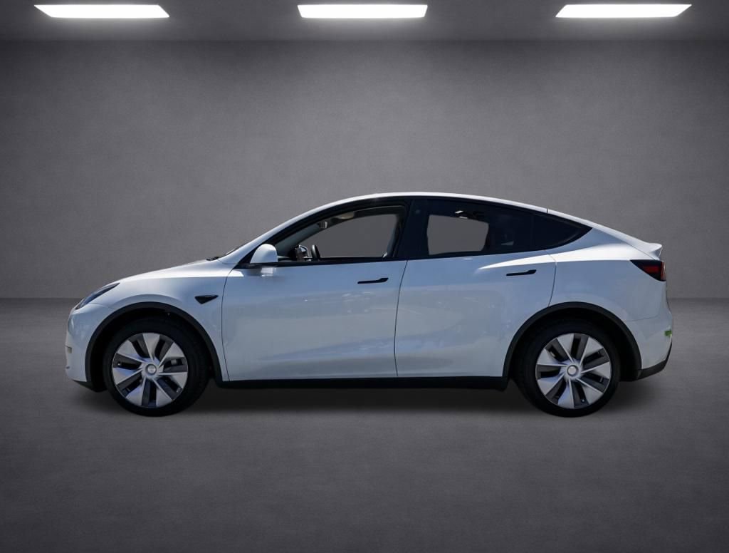 Used 2023 Tesla Model Y Long Range AWD/4WD image 7