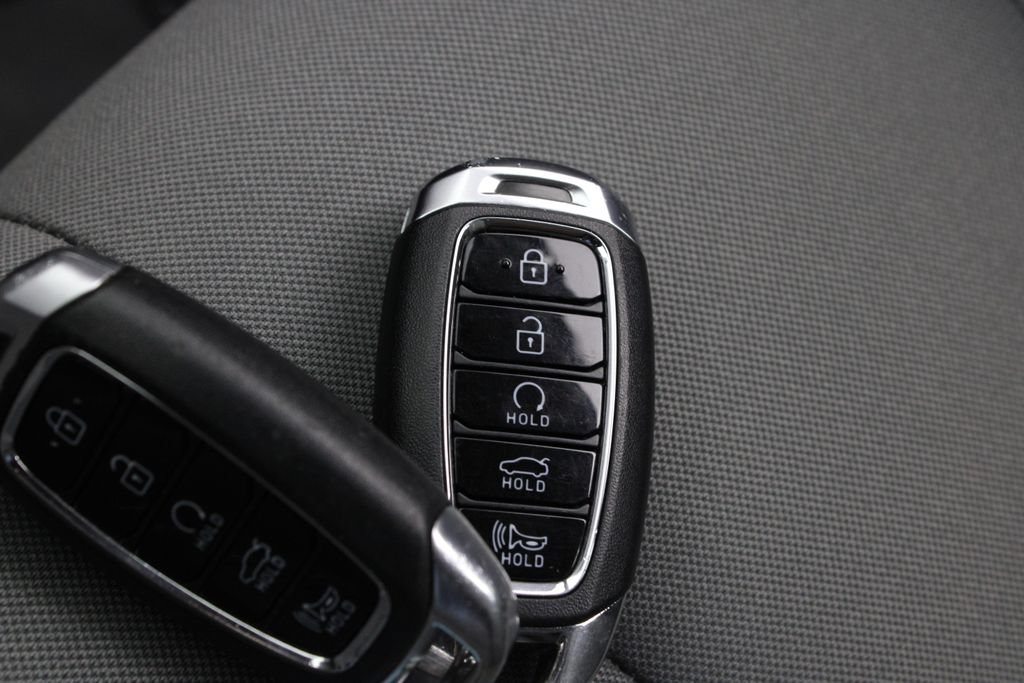 Certified 2022 Hyundai Elantra SEL FWD image 30
