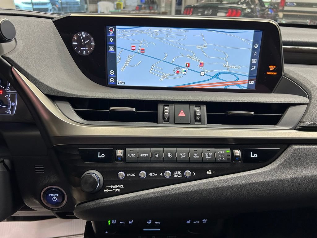 Used 2019 Lexus ES 300h w/ Premium Package FWD image 15