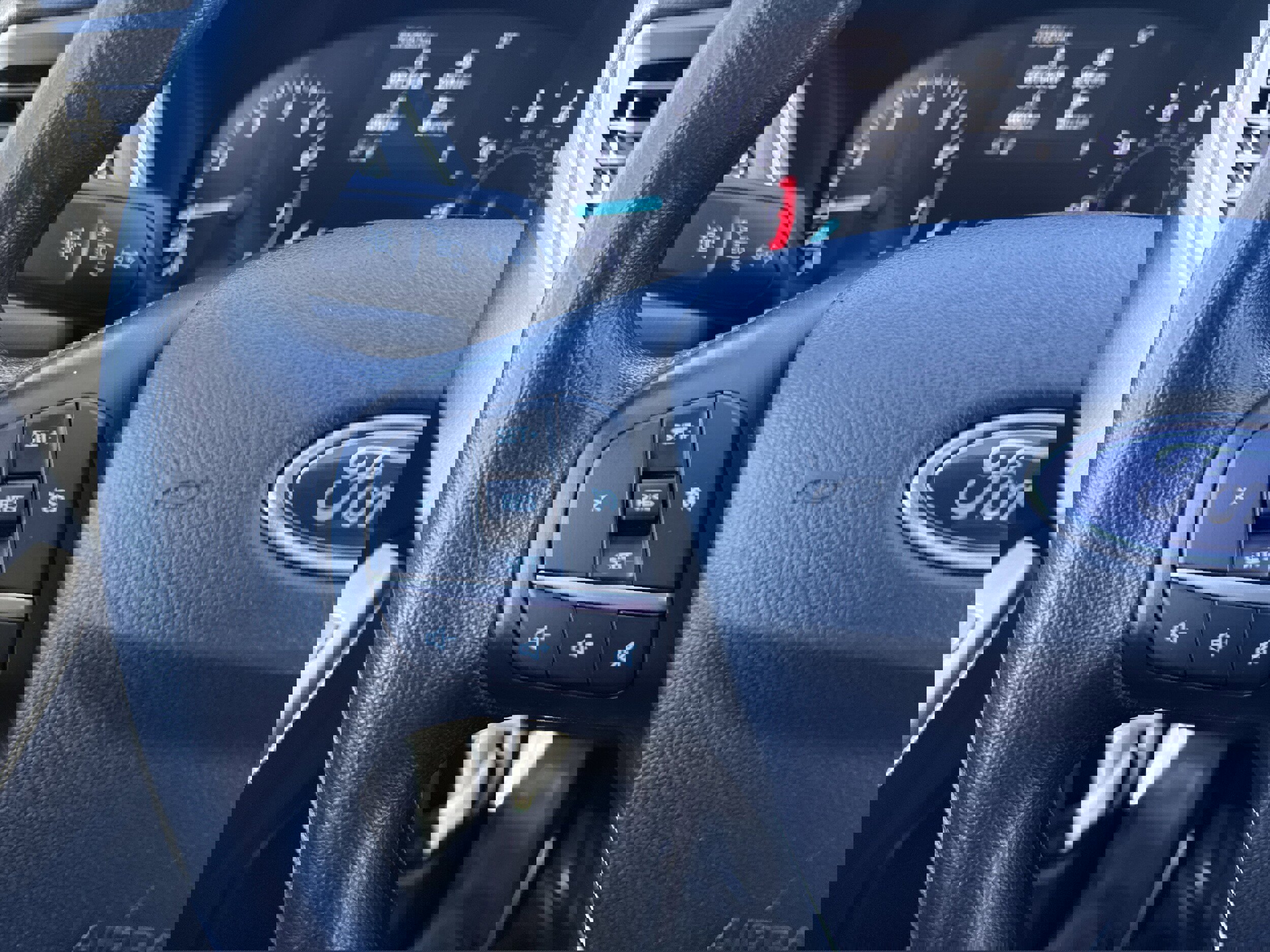 Used 2020 Ford Escape SE image 20