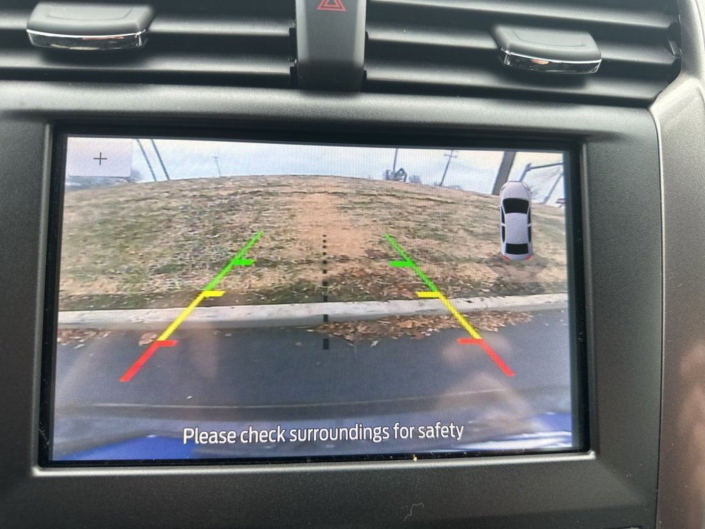 Used 2020 Ford Fusion SE image 17