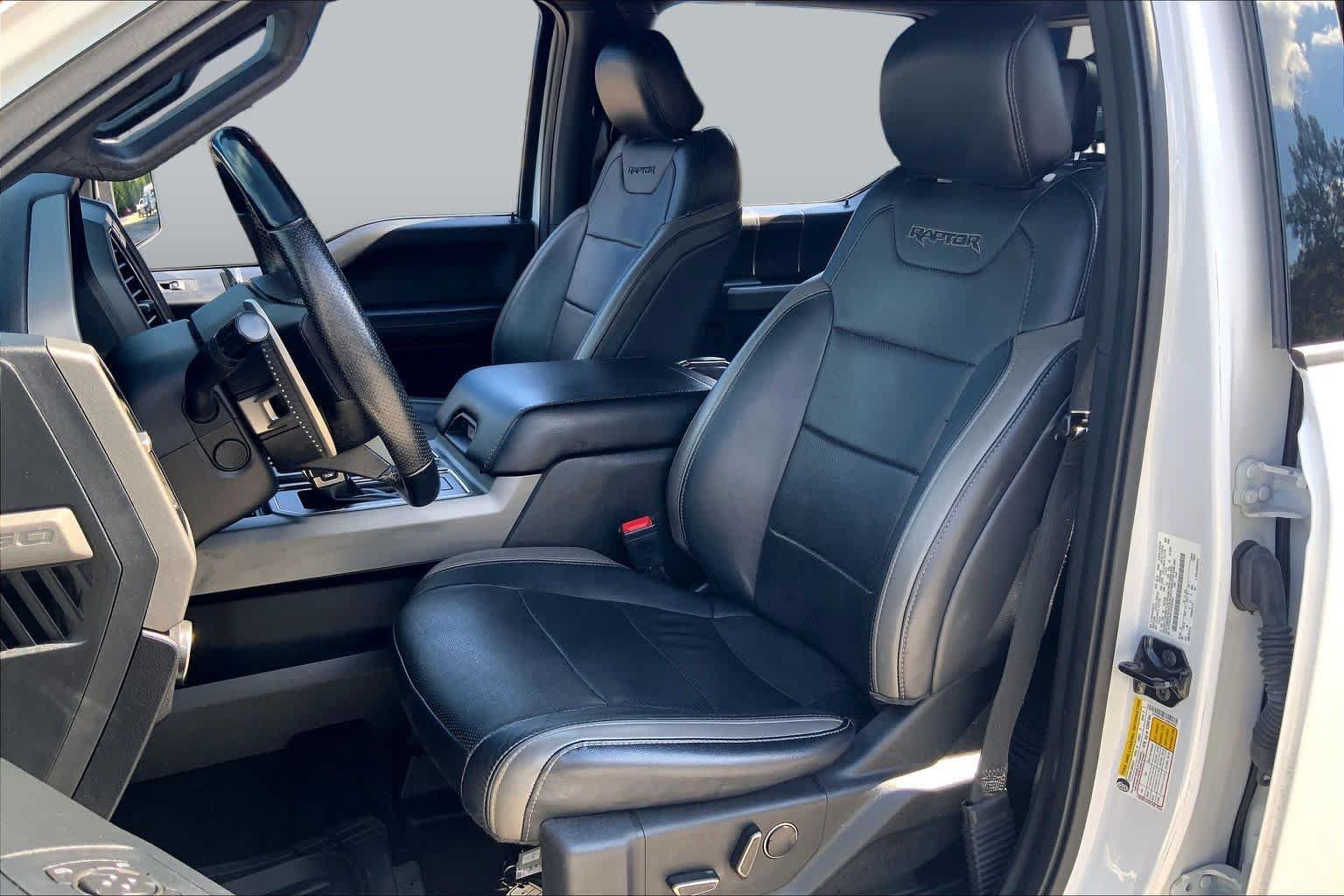 Used 2018 Ford F150 Raptor w/ Equipment Group 802A Luxury AWD/4WD image 8