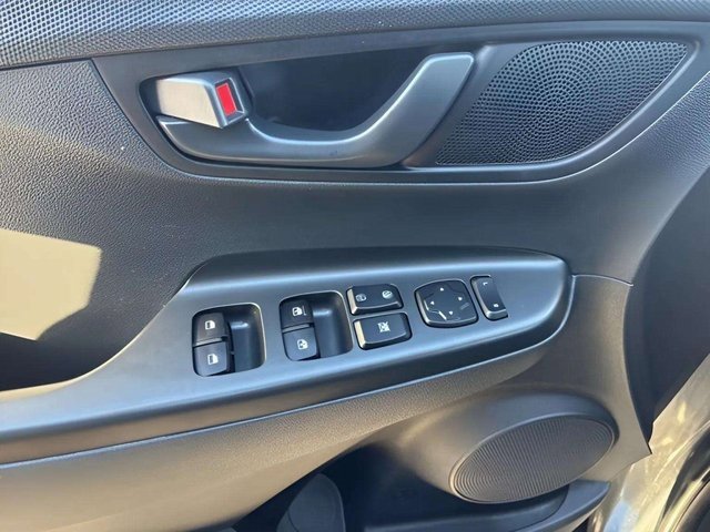 Used 2023 Hyundai Kona SEL w/ Cargo Package image 12