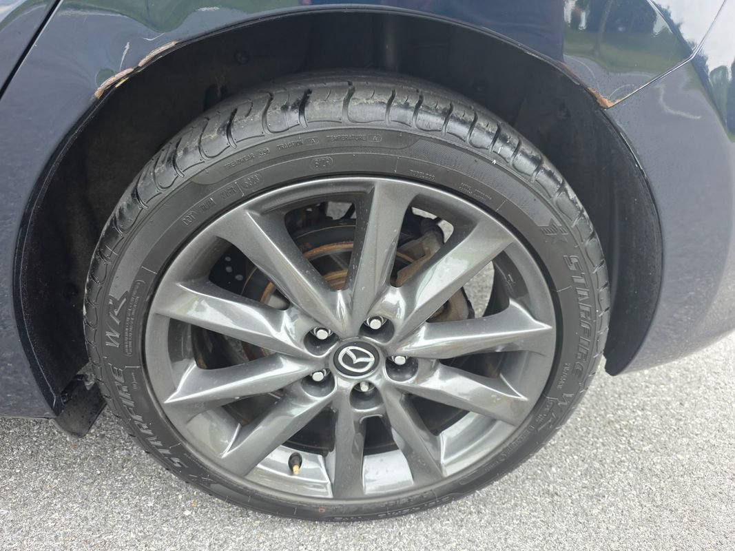 Used 2018 MAZDA MAZDA3 Touring FWD image 35