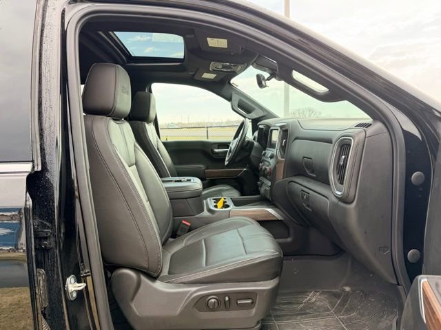 Used 2020 Chevrolet Silverado 1500 High Country w/ Technology Package image 10