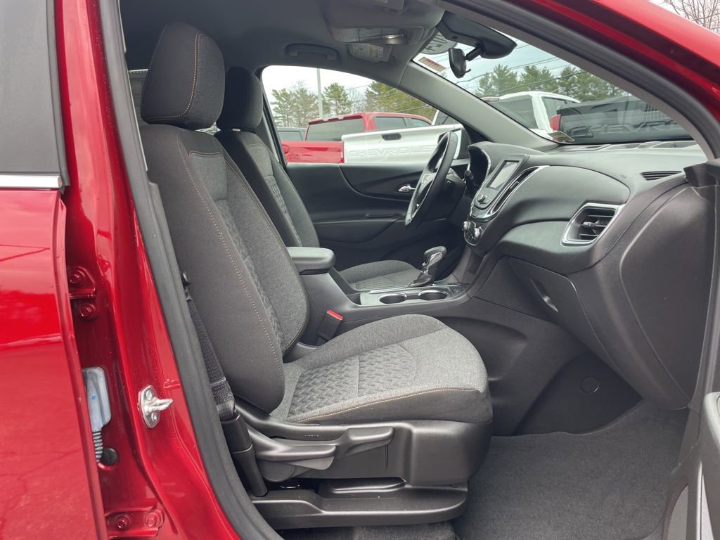 Used 2024 Chevrolet Equinox LT image 32