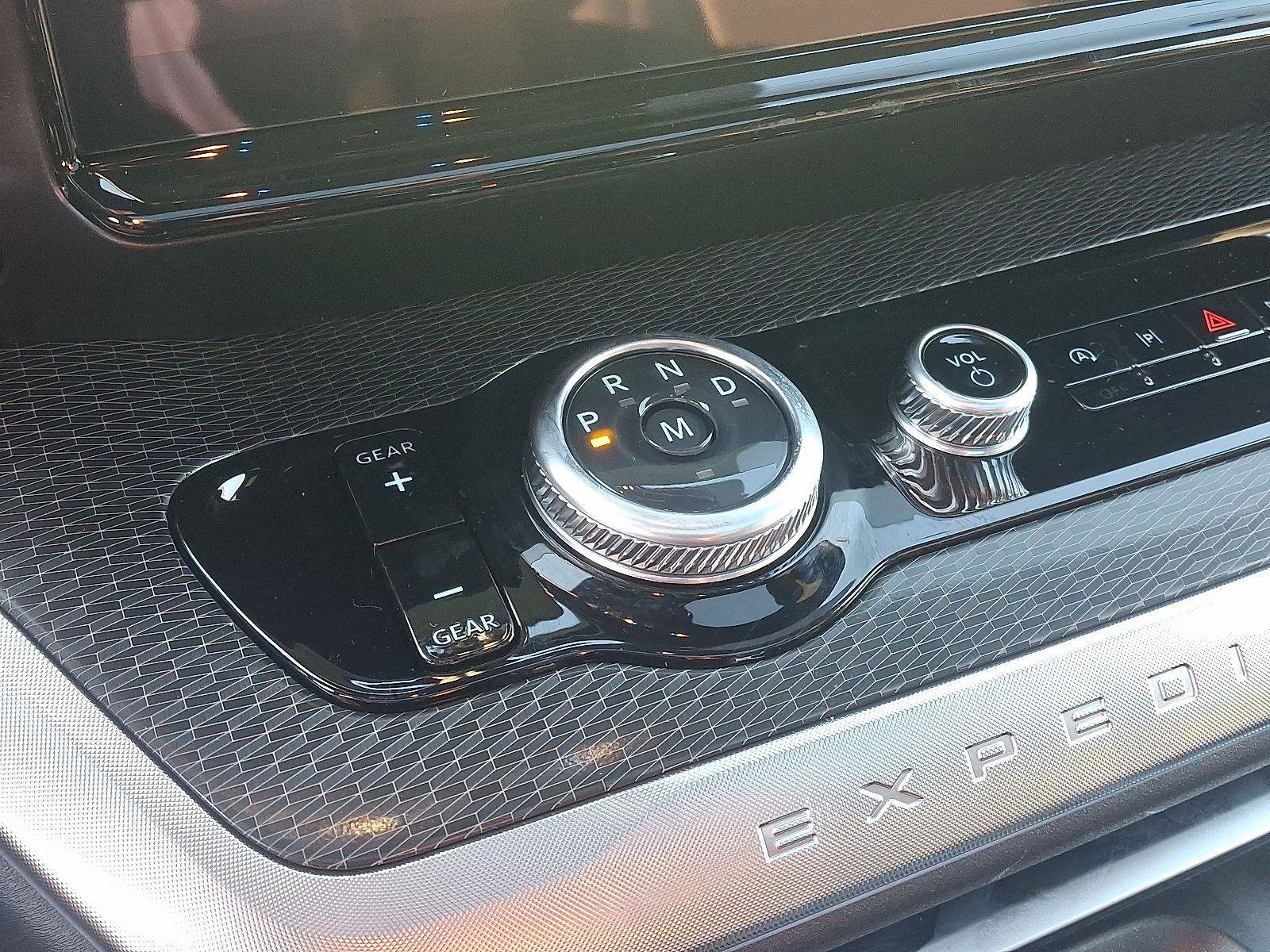 New 2025 Ford Expedition Platinum w/ Stealth Performance Package image 12