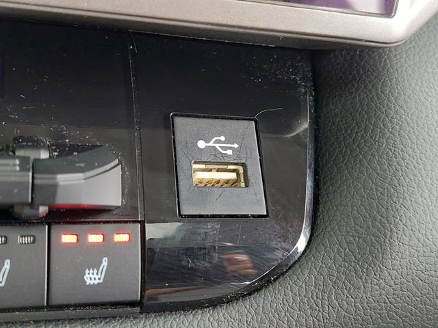 Used 2023 Toyota Sequoia Limited AWD/4WD image 34