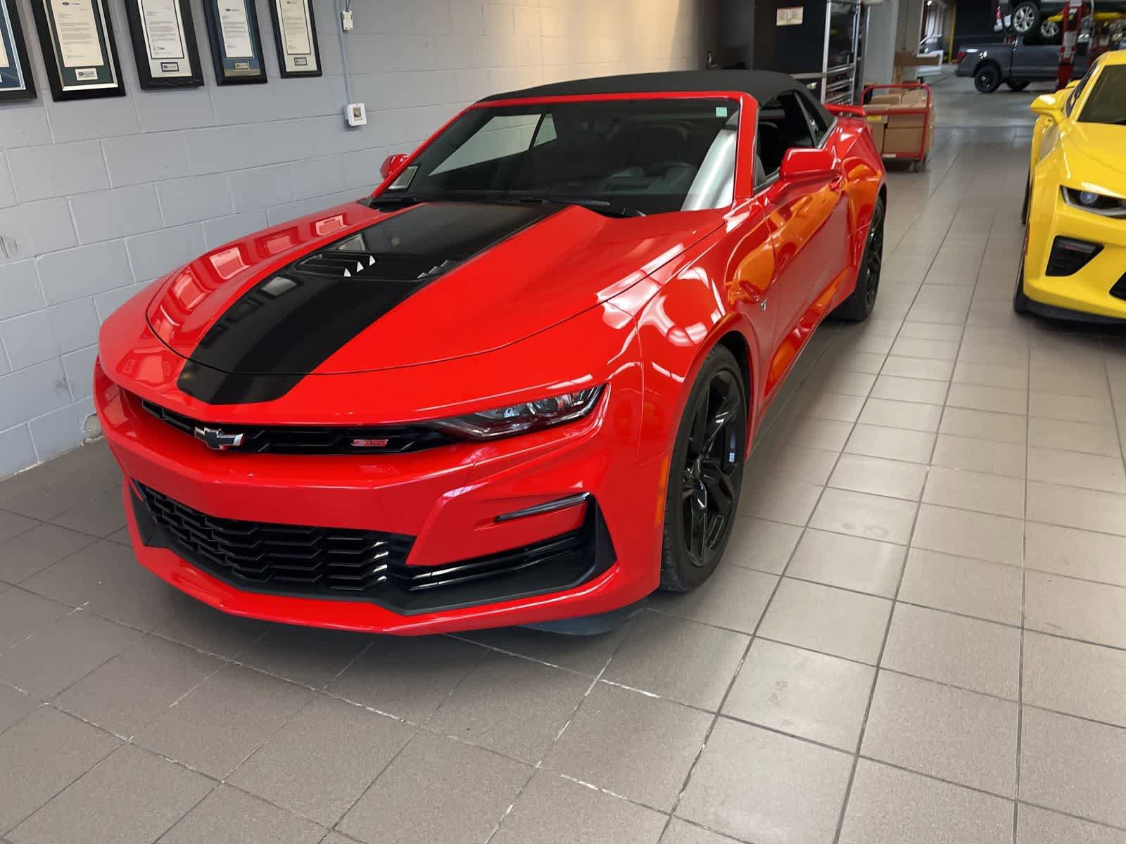 Used 2021 Chevrolet Camaro SS RWD video 2