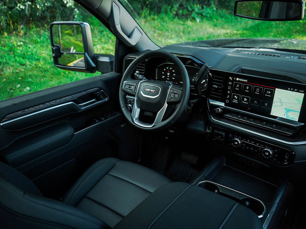 New 2026 GMC Sierra 3500 SLT w/ SLT Premium Package image 13