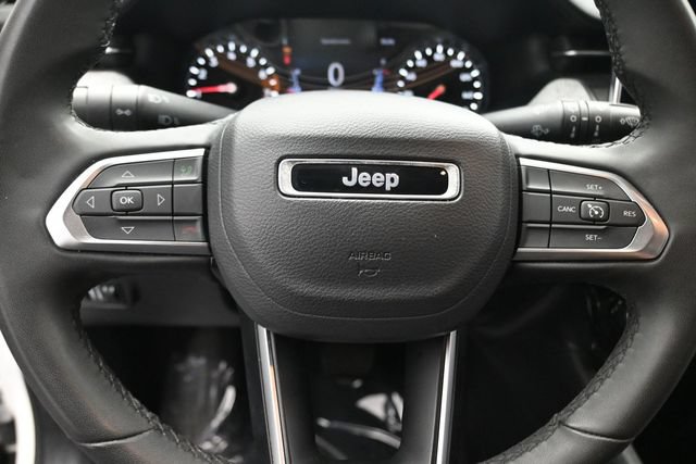 Used 2024 Jeep Compass Latitude AWD/4WD image 15