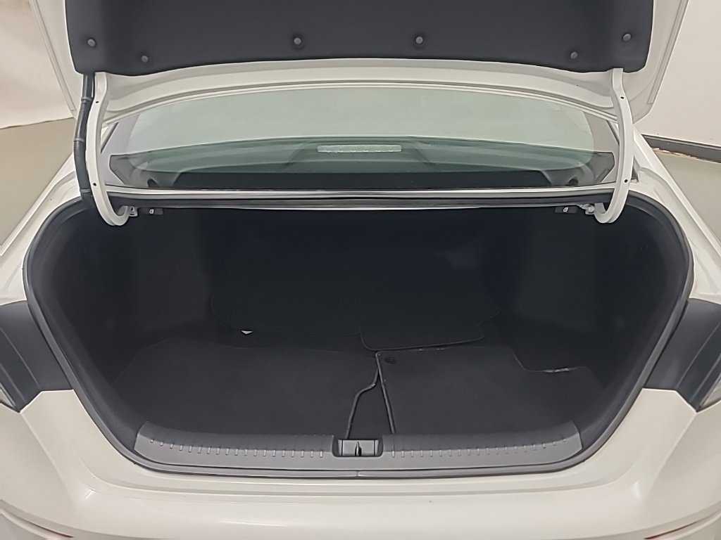 Used 2023 Honda Accord EX image 17