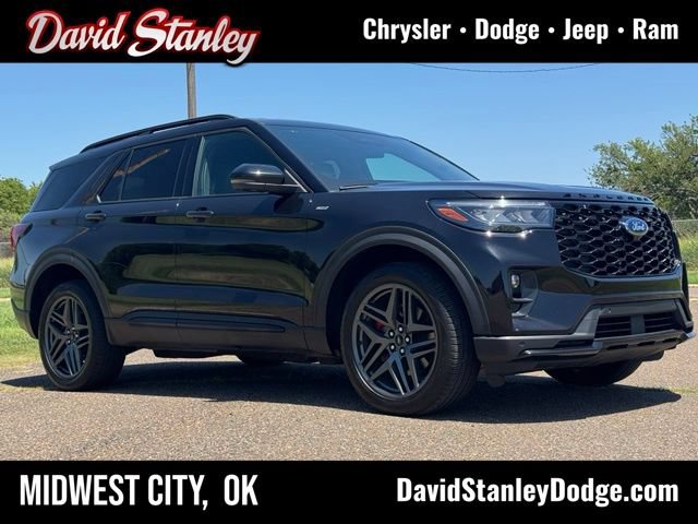 Used 2025 Ford Explorer ST-Line w/ ST-Line Street Pack AWD/4WD image 1