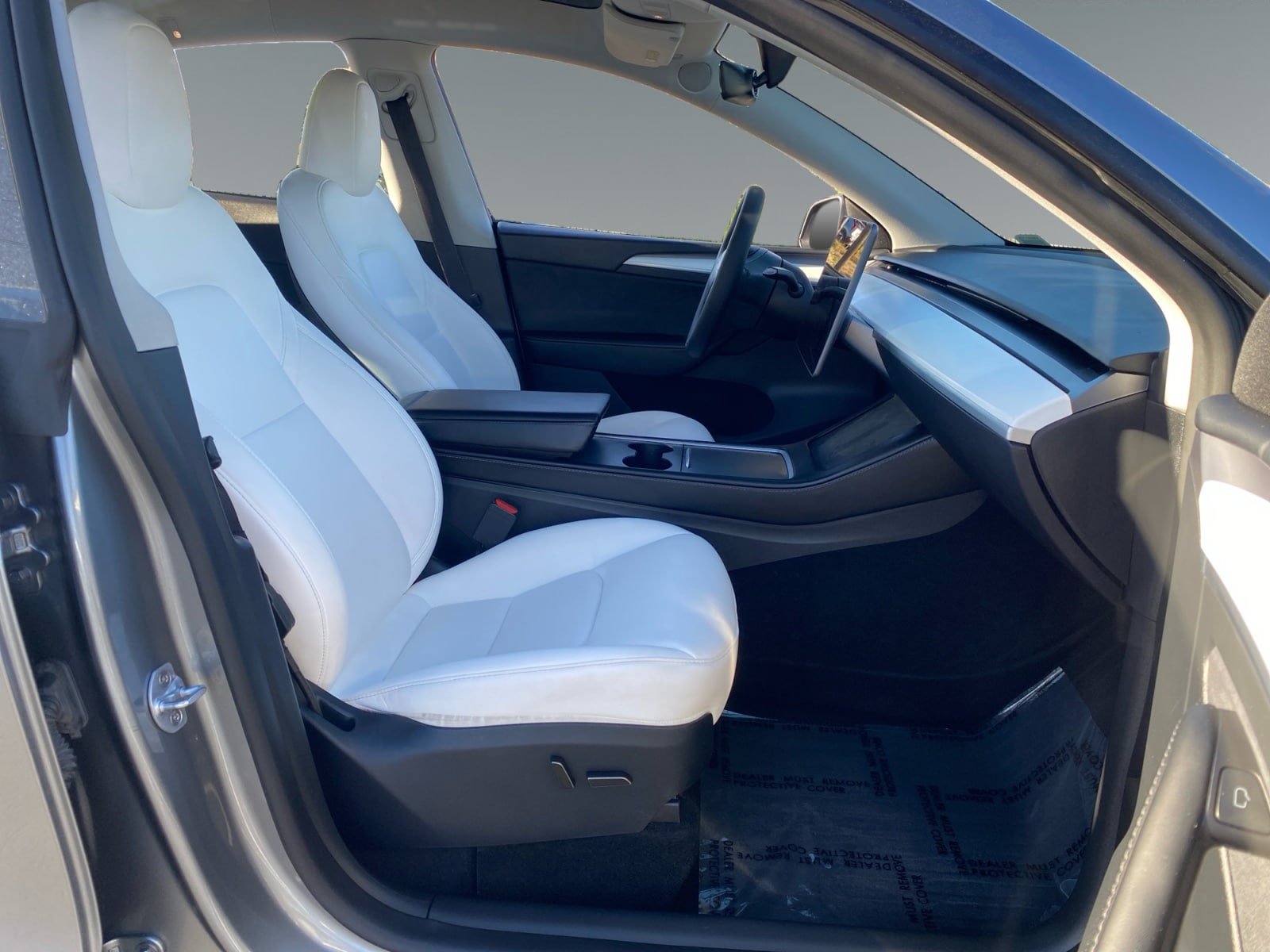 Used 2024 Tesla Model Y Long Range AWD/4WD image 15