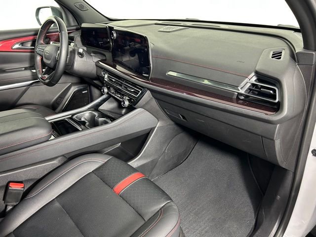 Used 2024 Chevrolet Traverse RS image 7