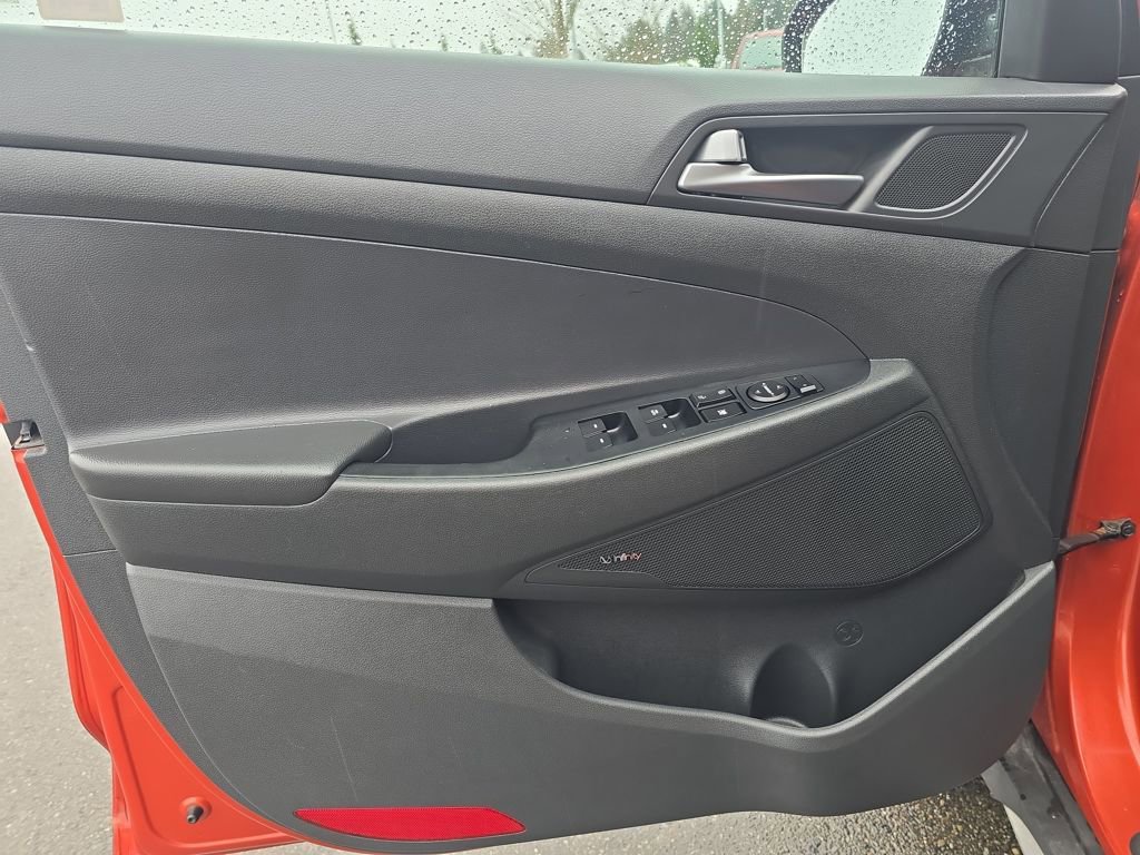 Used 2017 Hyundai Tucson SE Plus w/ Cargo Package image 17