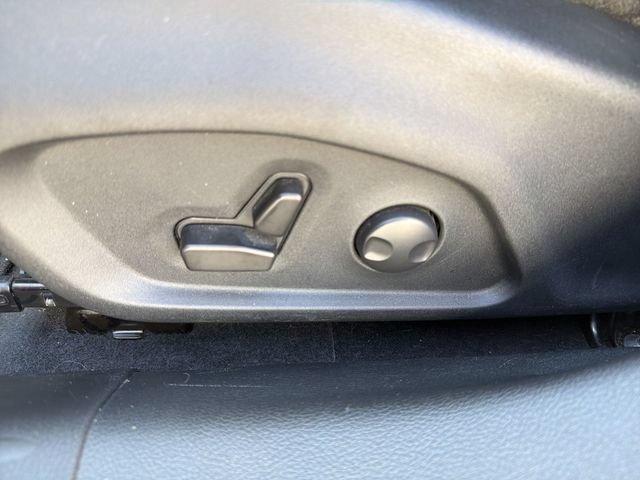 Used 2023 Jeep Compass Limited AWD/4WD image 13