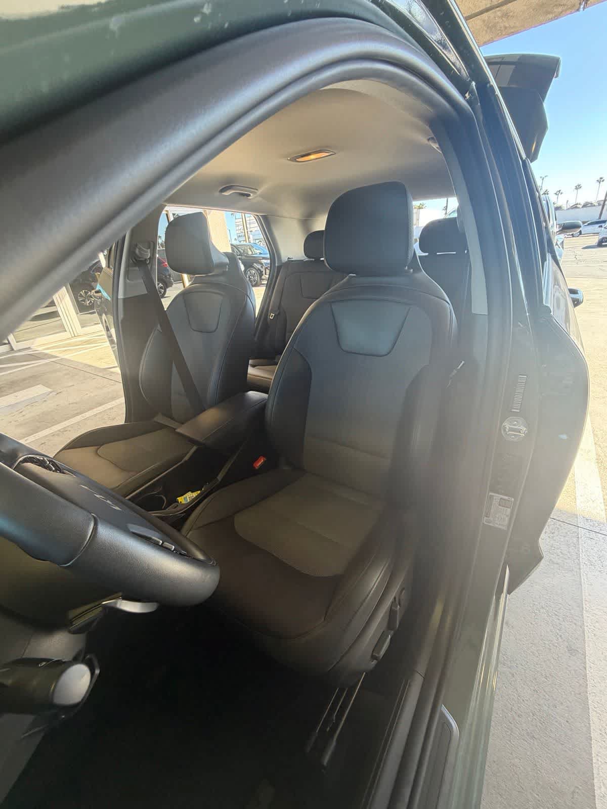 Used 2023 Kia Niro Wind FWD image 12