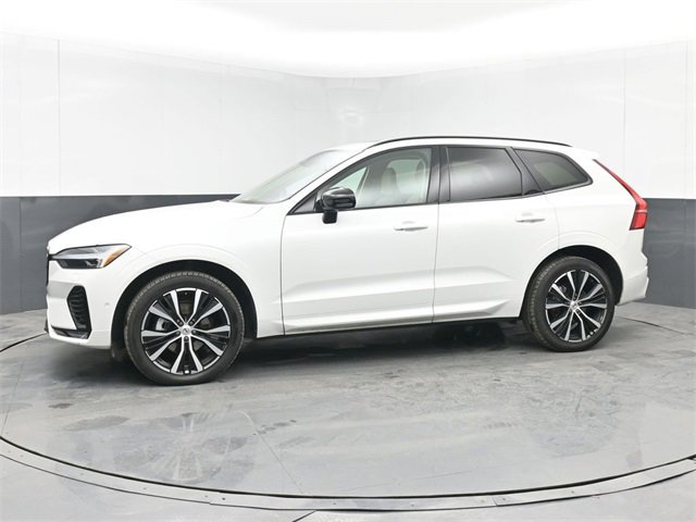 Used 2024 Volvo XC60 B5 Plus image 6