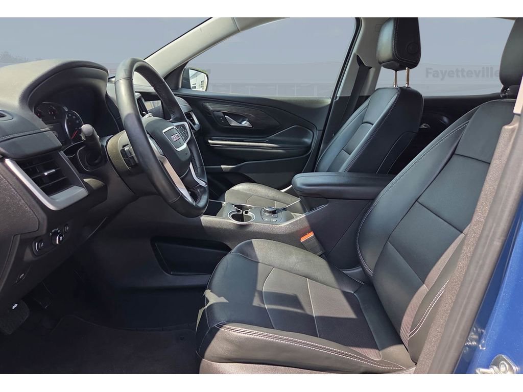 Used 2024 GMC Terrain SLT w/ Elevation Edition AWD/4WD image 11