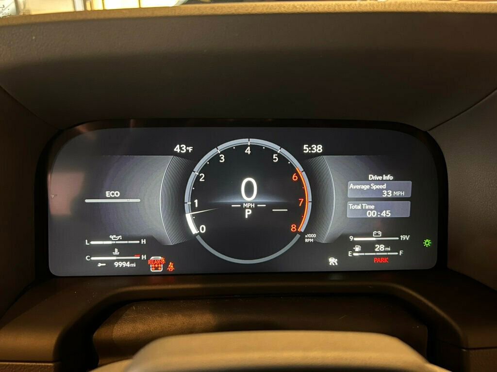 Used 2025 Lexus GX 550 PremiumPlus/TrafficAssist/Blac w/ Accessory Package (31) image 18