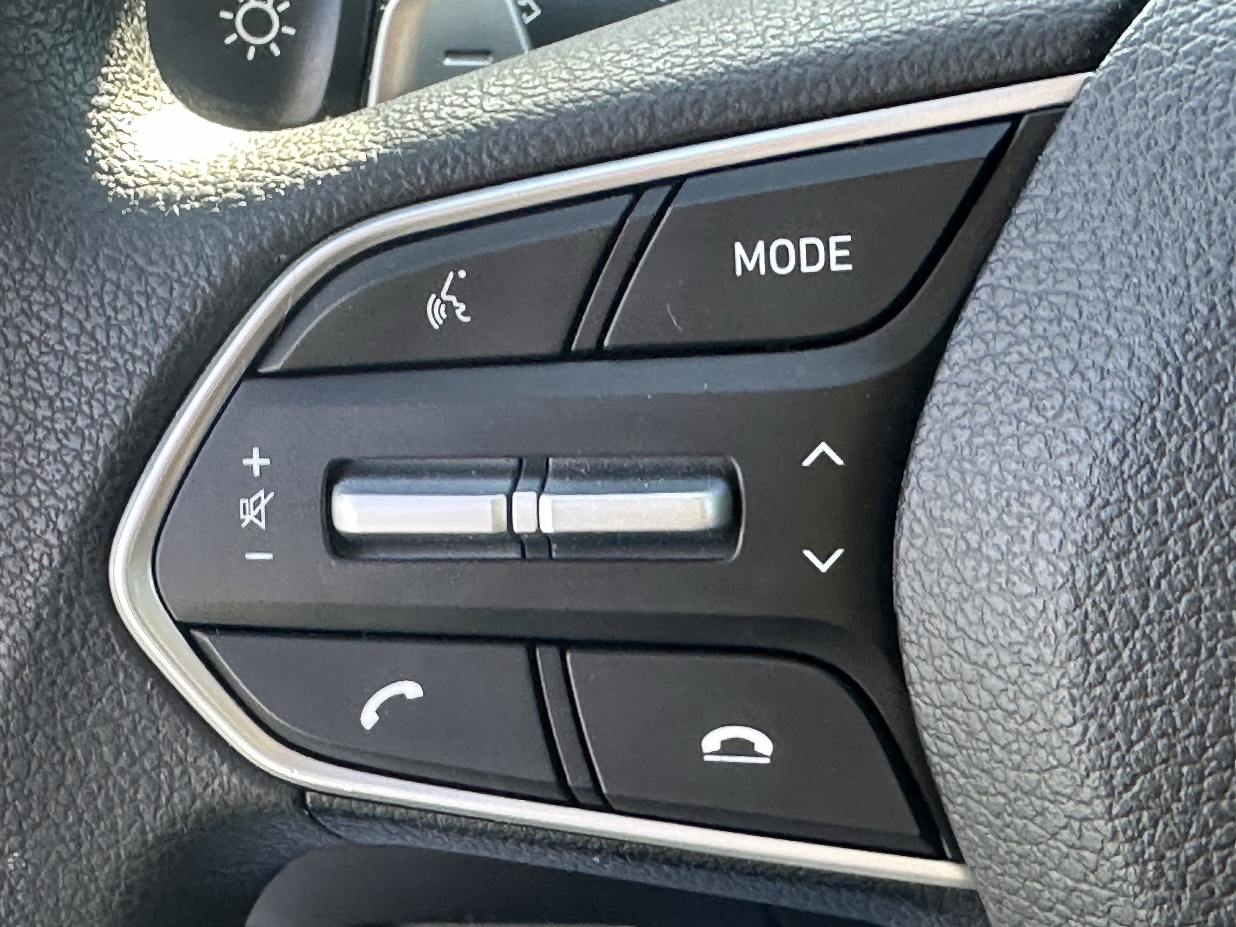 Used 2023 Hyundai Santa Fe SE image 25