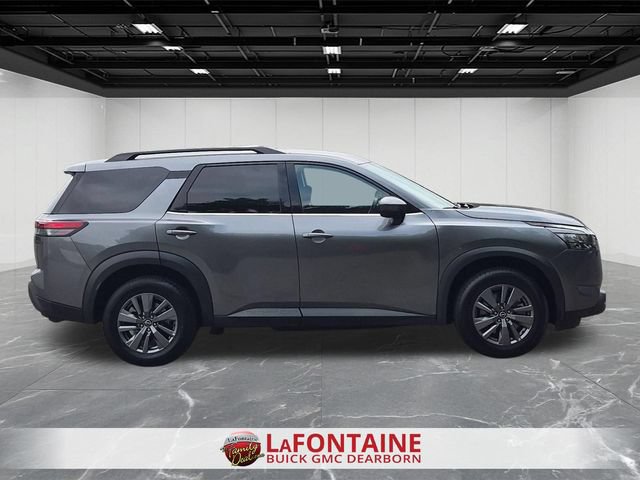 Used 2024 Nissan Pathfinder SV AWD/4WD image 6