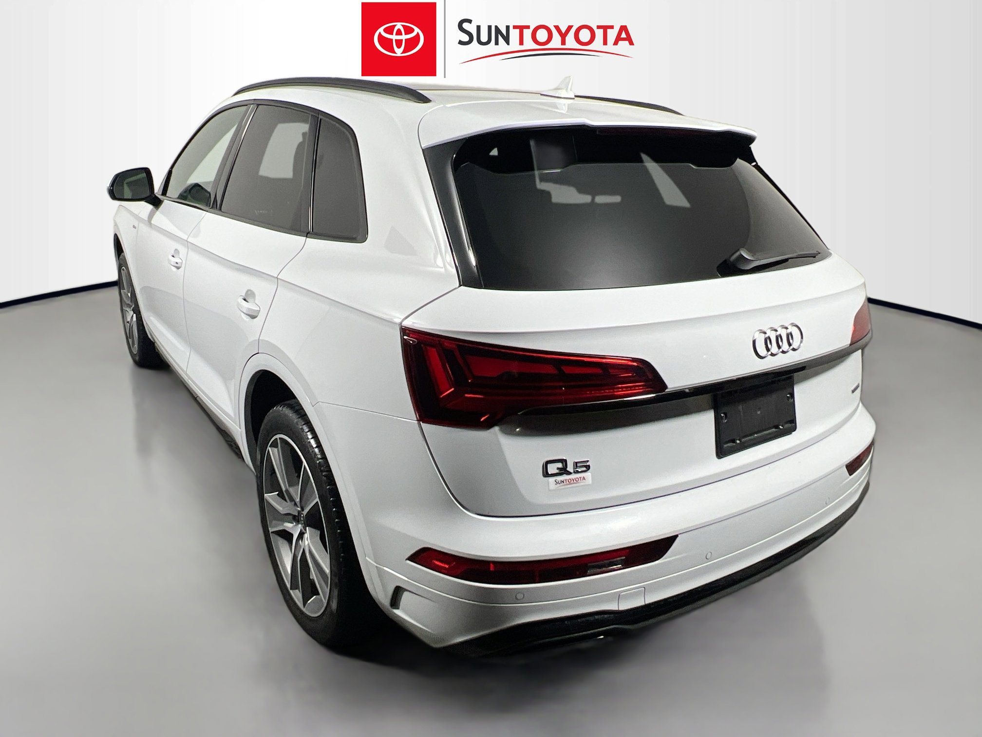 Used 2025 Audi Q5 2.0T Premium image 6