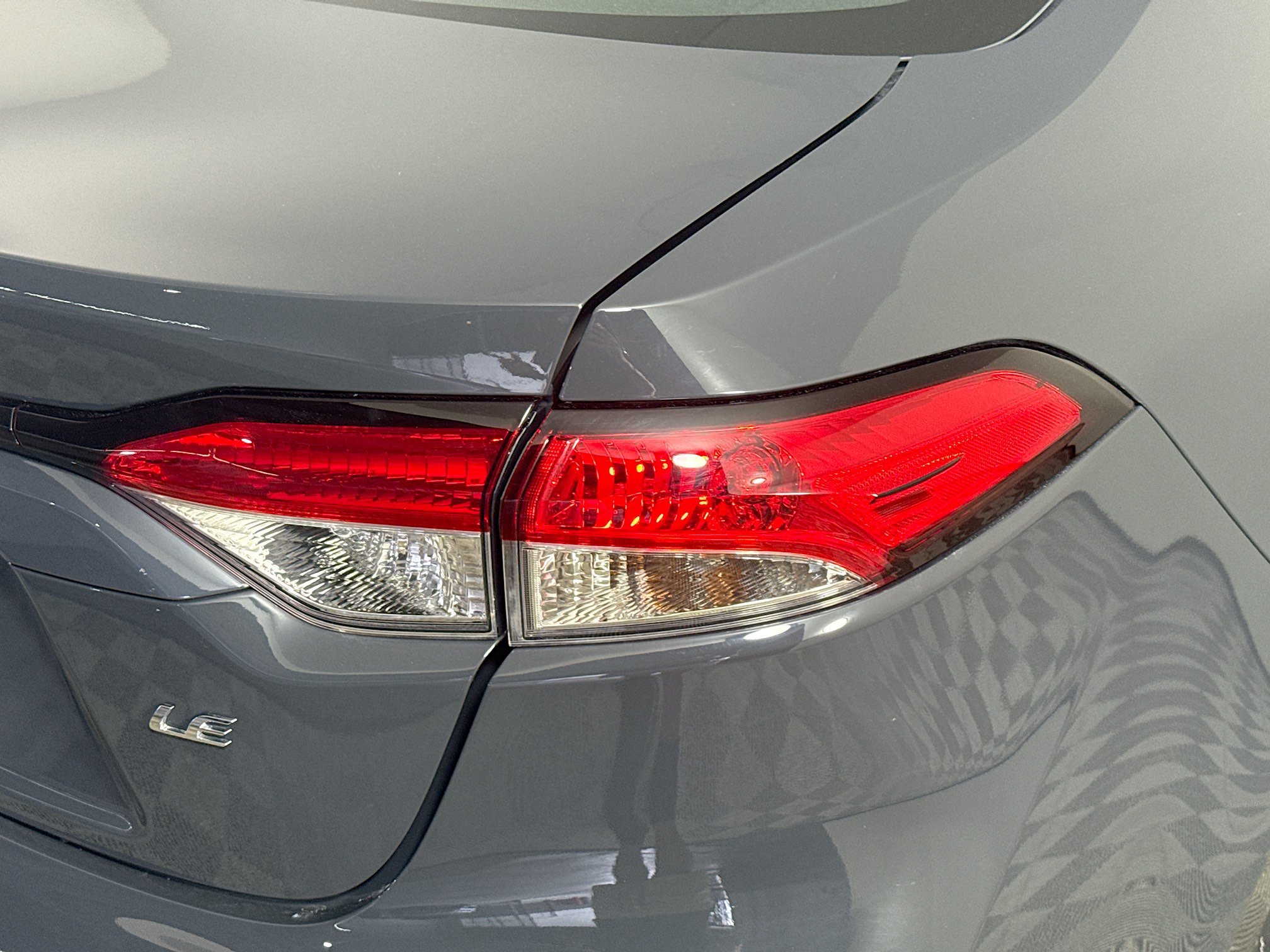 Used 2023 Toyota Corolla LE FWD image 33
